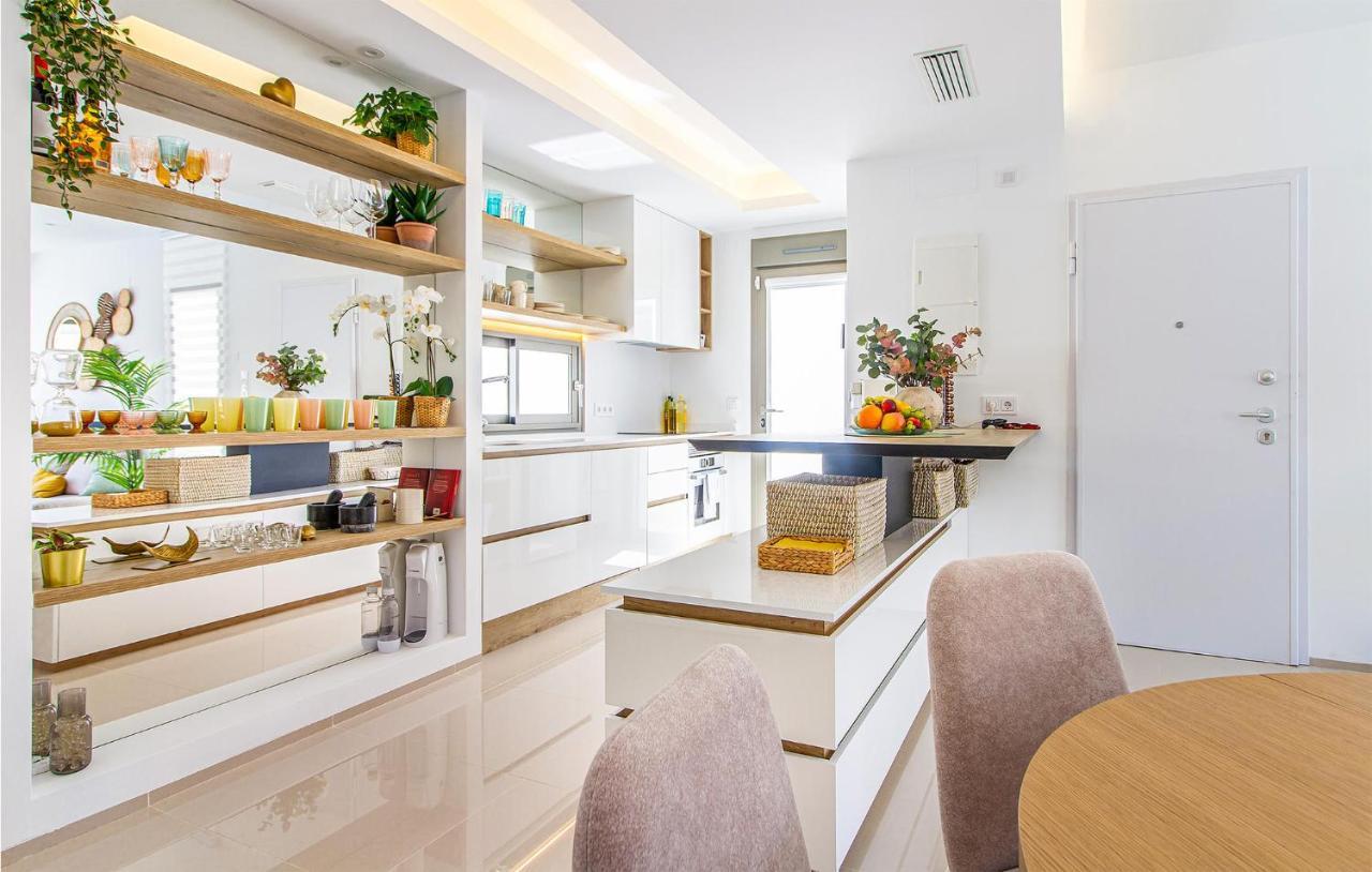 Gorgeous Home In Los Alcazares With Wifi Bagian luar foto