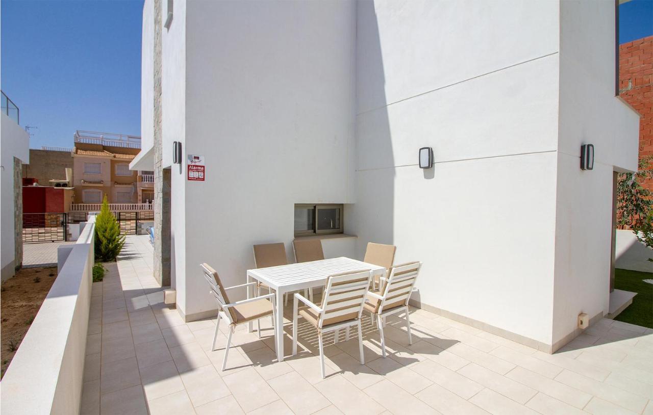 Gorgeous Home In Los Alcazares With Wifi Bagian luar foto