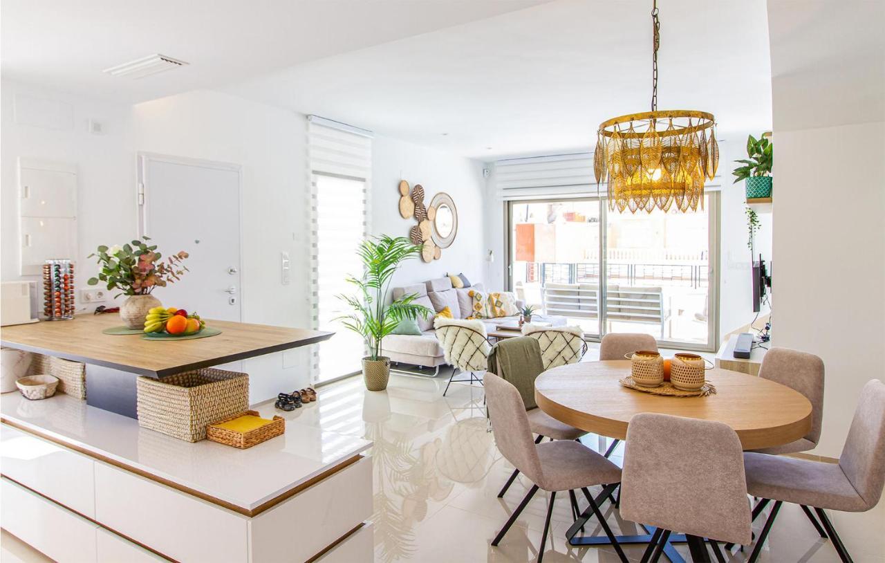 Gorgeous Home In Los Alcazares With Wifi Bagian luar foto